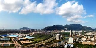 連云港：＂三駕馬車(chē)＂拉動(dòng)經(jīng)濟(jì)開(kāi)發(fā)區(qū)＂再開(kāi)發(fā)＂