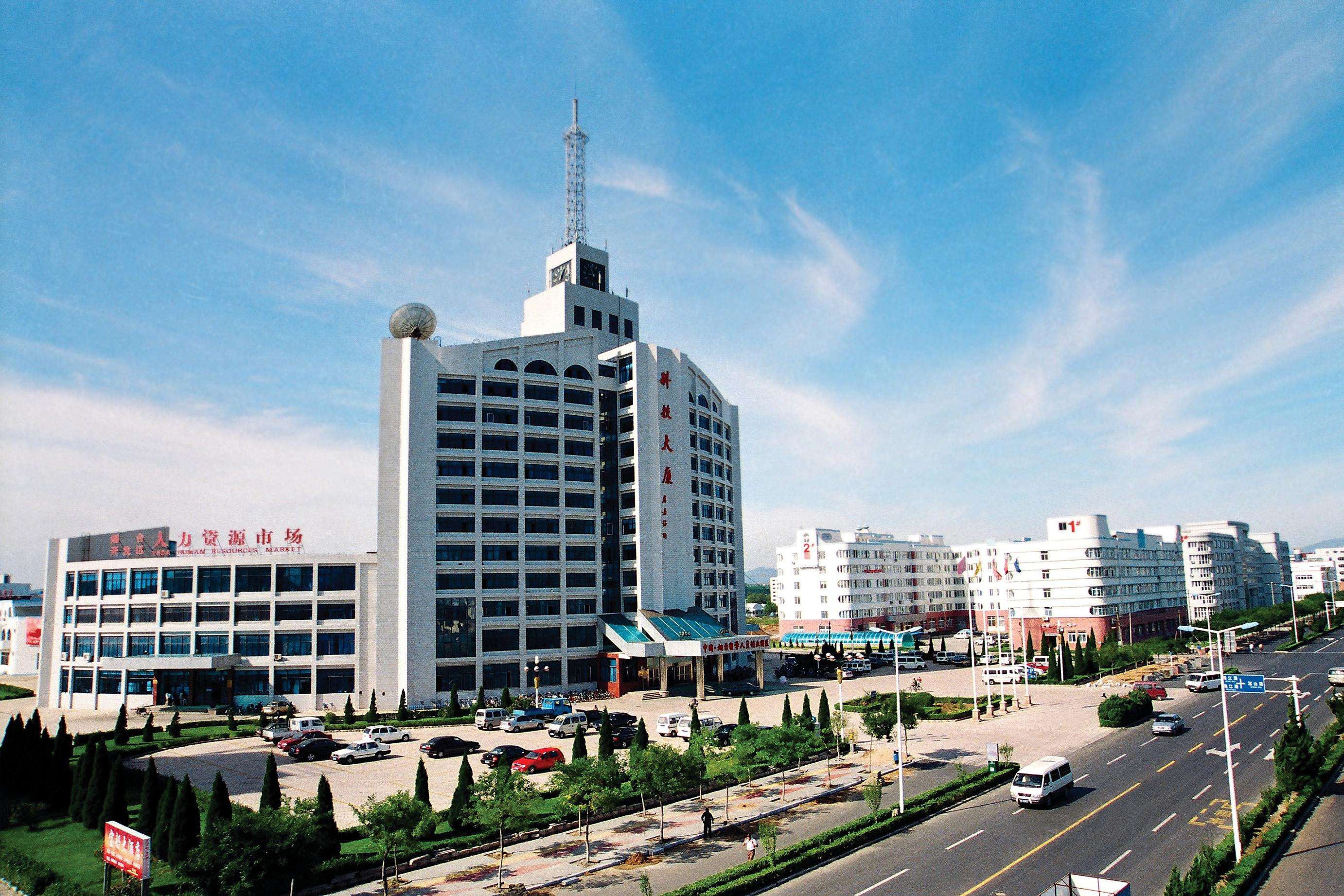 煙臺(tái)開(kāi)發(fā)區(qū)精準(zhǔn)發(fā)力推動(dòng)高質(zhì)量發(fā)展